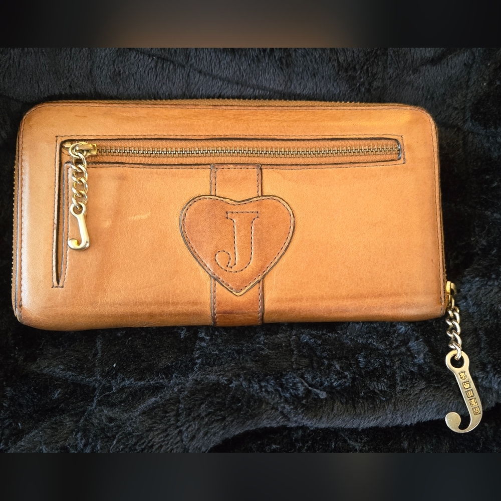 SOLD --Juicy Couture Brown Leather Wallet with Heart Detail